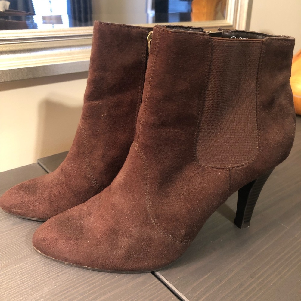 Isaac Mizrahi Samantha Faux Suede Booties